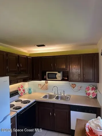 16 Vista Palm Lane Vero Beach FL 32962