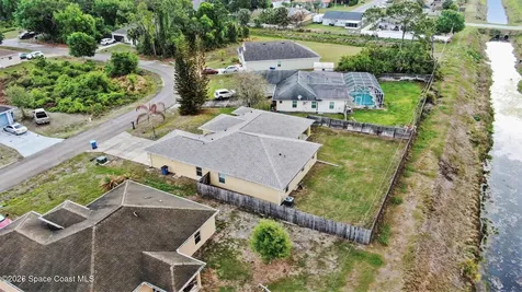 992 Coquina Street SE Palm Bay FL 32909