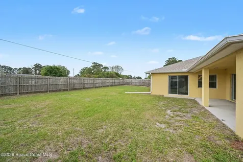 992 Coquina Street SE Palm Bay FL 32909