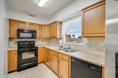 4304 London Town Road Titusville FL 32796