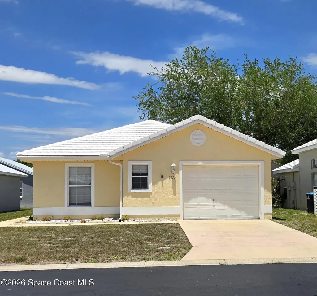 1977 Myrtle Court NE Palm Bay FL 32905