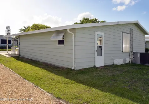 642 Periwinkle Circle Barefoot Bay FL 32976