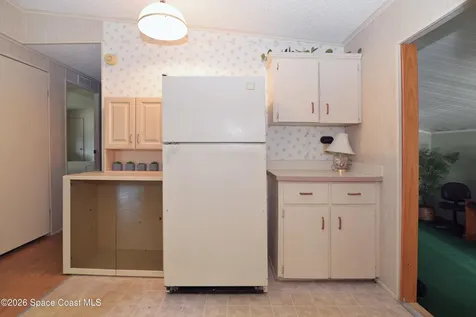 642 Periwinkle Circle Barefoot Bay FL 32976
