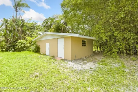 175 NW Valencia Road Melbourne FL 32904