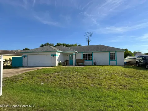 601 Sauders Road SE Palm Bay FL 32909