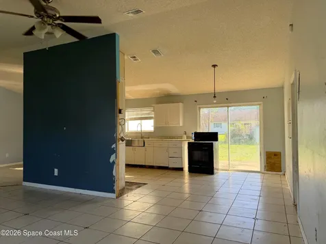 601 Sauders Road SE Palm Bay FL 32909