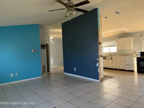 601 Sauders Road SE Palm Bay FL 32909