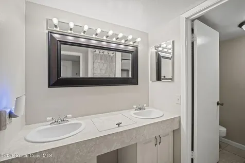1812 Vista Oaks Circle NE Palm Bay FL 32905
