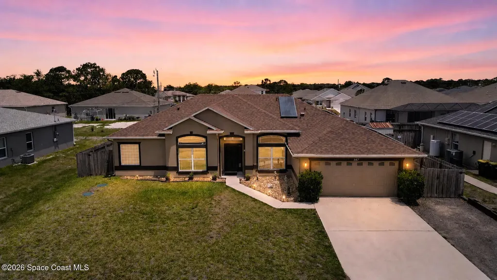 567 Mimosa Street SW Palm Bay FL 32908