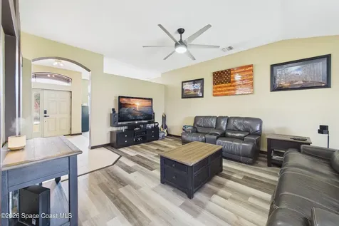567 Mimosa Street SW Palm Bay FL 32908