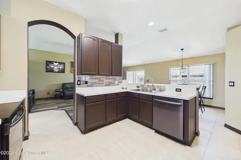 567 Mimosa Street SW Palm Bay FL 32908