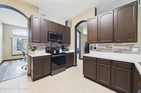 567 Mimosa Street SW Palm Bay FL 32908