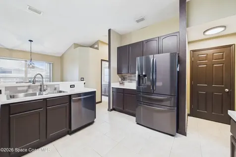 567 Mimosa Street SW Palm Bay FL 32908