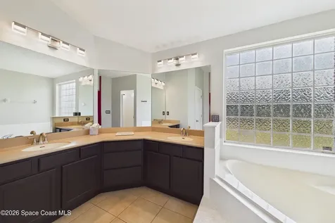 567 Mimosa Street SW Palm Bay FL 32908
