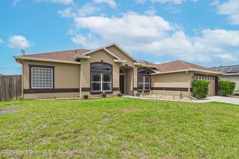 567 Mimosa Street SW Palm Bay FL 32908