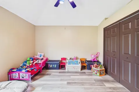 567 Mimosa Street SW Palm Bay FL 32908