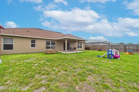 567 Mimosa Street SW Palm Bay FL 32908