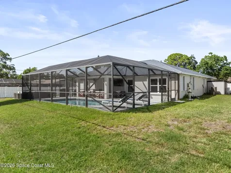 210 Pelican Drive NE Palm Bay FL 32907