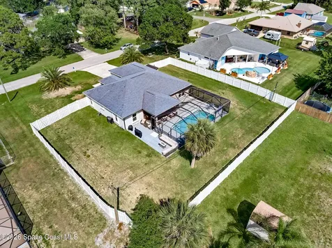 210 Pelican Drive NE Palm Bay FL 32907