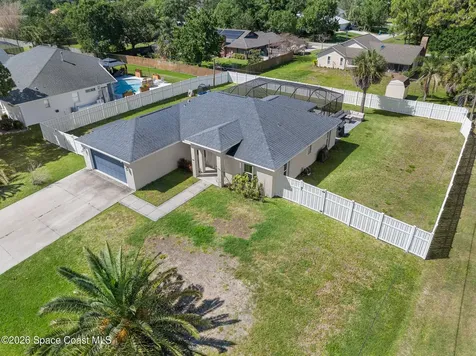 210 Pelican Drive NE Palm Bay FL 32907