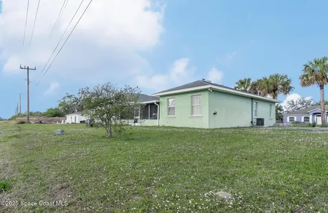 274 Lagoon Street SW Palm Bay FL 32908