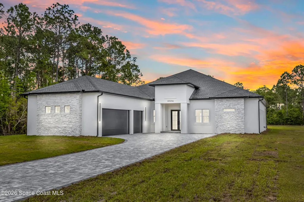 19536 Mardi Gras Street Orlando FL 32833