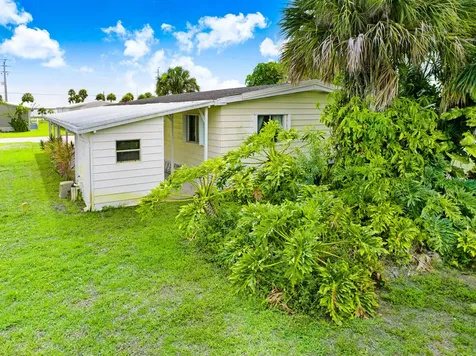 7500 Agawam Road Sebastian FL 32976