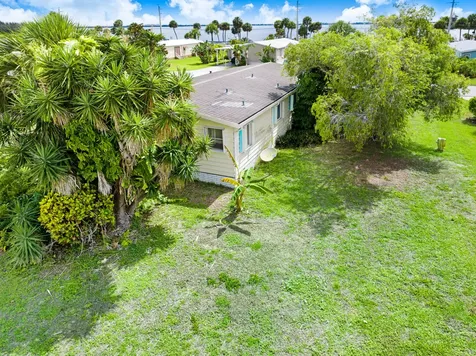 7500 Agawam Road Sebastian FL 32976