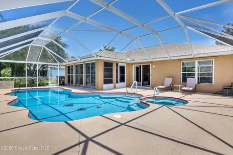 872 Hunters Creek Drive Melbourne FL 32904