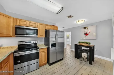 2139 Smathers Circle N Melbourne FL 32935