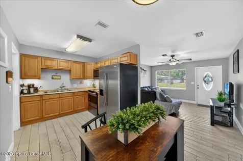 2139 Smathers Circle N Melbourne FL 32935