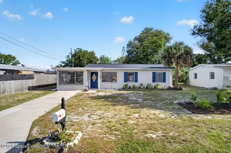 2139 Smathers Circle N Melbourne FL 32935