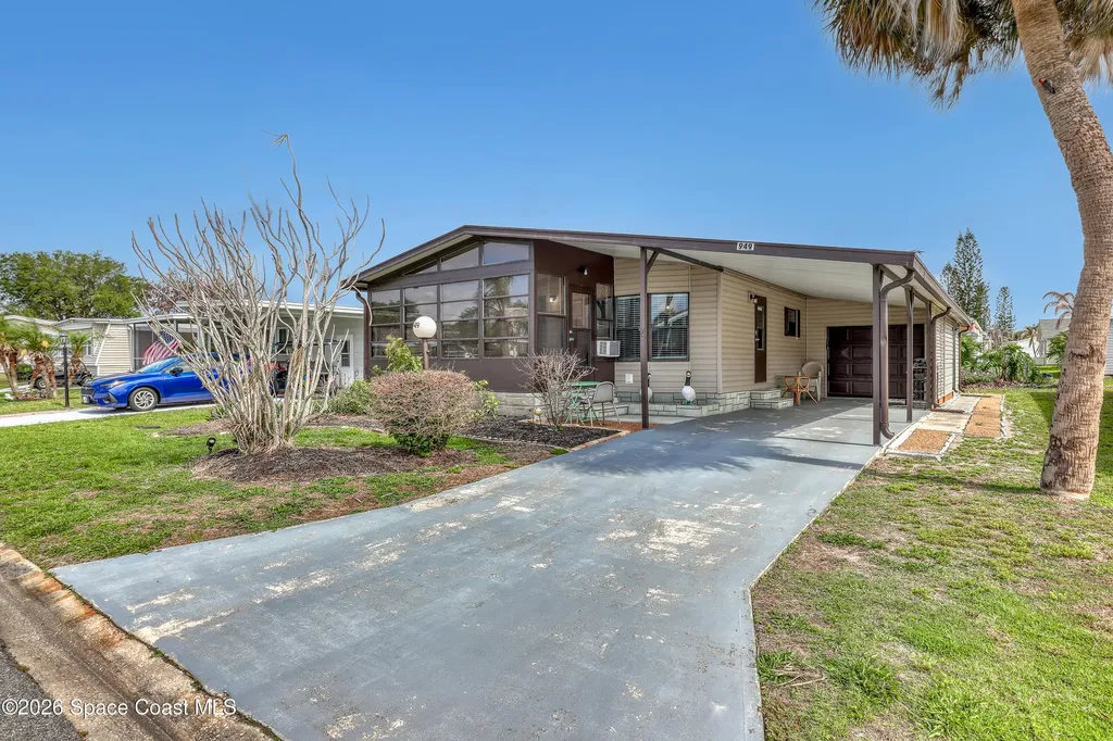 949 Laurel Circle Barefoot Bay FL 32976