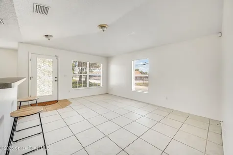 1238 Alcazar Street Daytona Beach FL 32117