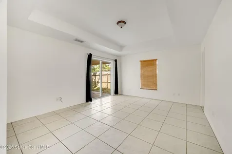 1238 Alcazar Street Daytona Beach FL 32117