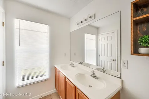 1238 Alcazar Street Daytona Beach FL 32117