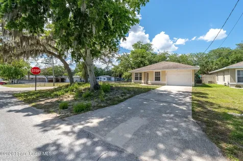 1238 Alcazar Street Daytona Beach FL 32117