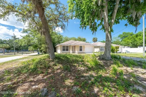 1238 Alcazar Street Daytona Beach FL 32117
