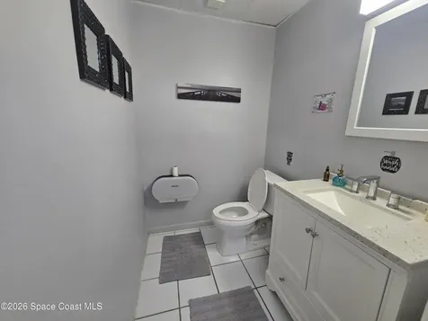 2425 N Courtenay Parkway Merritt Island FL 32953
