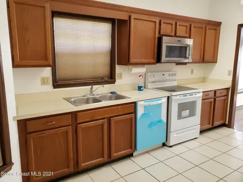 2575 Palm Lake Drive Merritt Island FL 32952