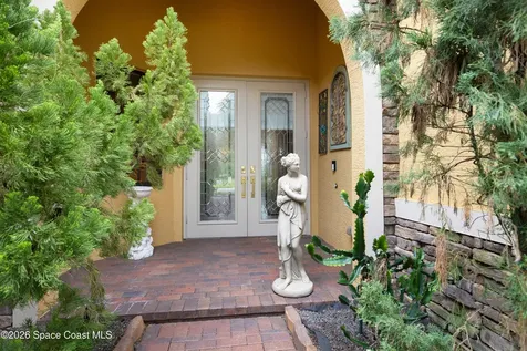 5574 49th Avenue Vero Beach FL 32967