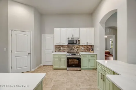 4239 Gardenwood Circle Grant FL 32949