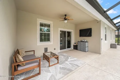 4239 Gardenwood Circle Grant FL 32949
