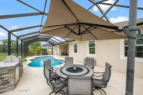 4239 Gardenwood Circle Grant FL 32949