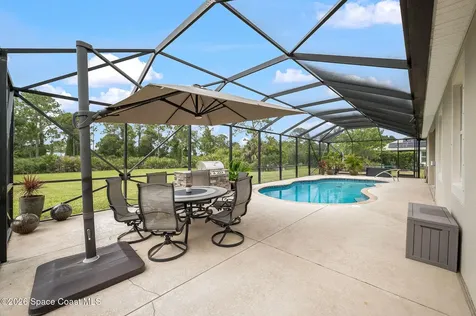 4239 Gardenwood Circle Grant FL 32949