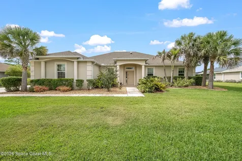 4239 Gardenwood Circle Grant FL 32949