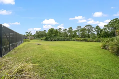 4239 Gardenwood Circle Grant FL 32949