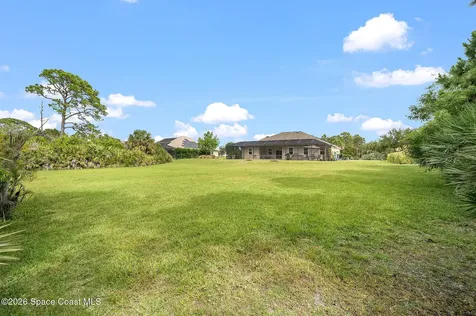4239 Gardenwood Circle Grant FL 32949