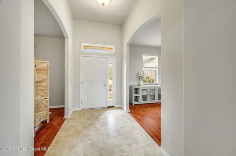 4239 Gardenwood Circle Grant FL 32949