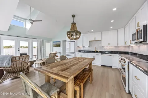 17 Vip Island Grant FL 32949